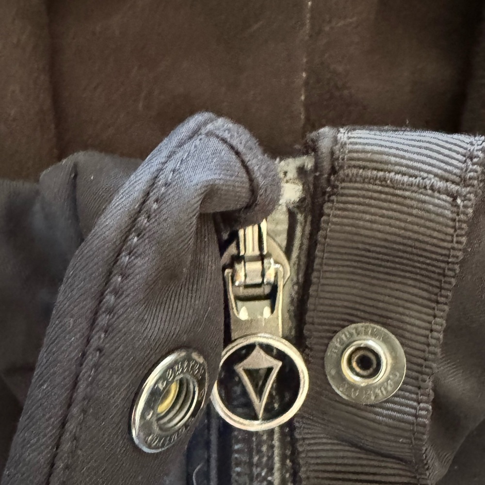 IVIVIA Black Spring Jacket - Picture 3 of 5